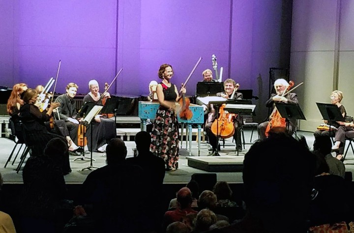 Hilary Hahn Plays Bach